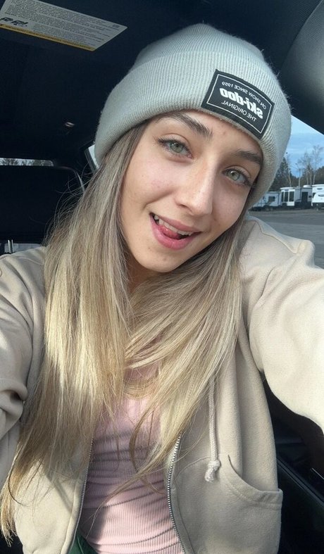 YellowMinimum6204 onlyfans topless