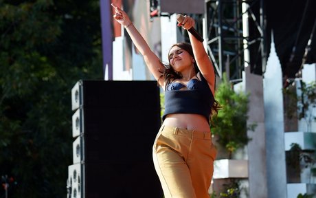 Alessia Cara porn onlyfans