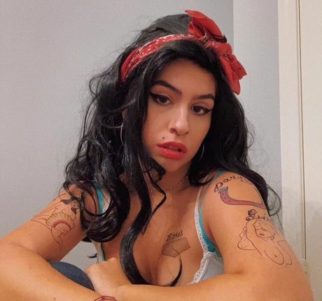 Alessia Cara onlyfans hot
