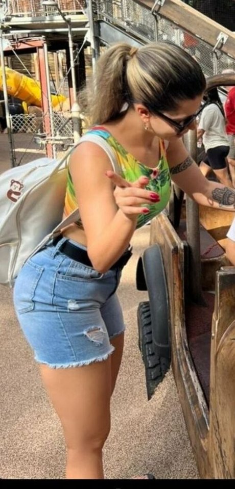 Cacau Colucci onlyfans nude tits