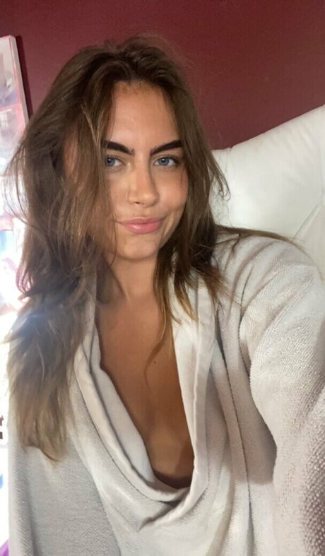 latina solo onlyfans art naked portrait