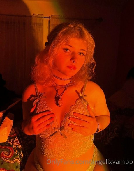 angelixvampp only fans leaks