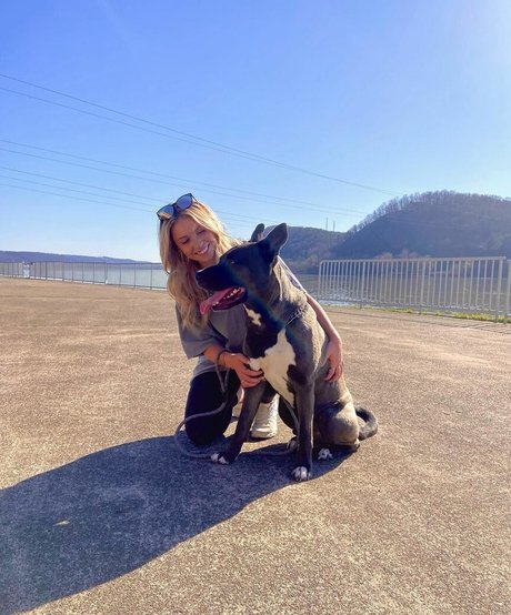 Caitlin Betterly leaked onlyfans sex tape