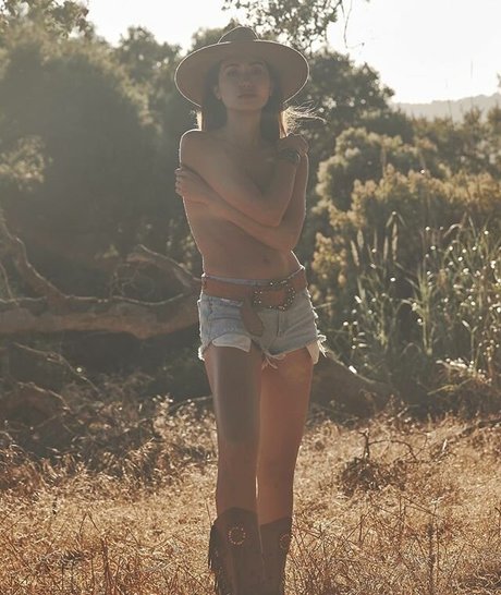 Danielle Ifrah onlyfans boobs