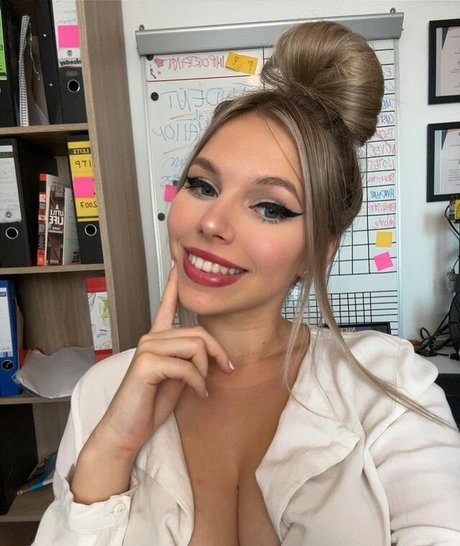 dianasworld01 onlyfans leaked pictures