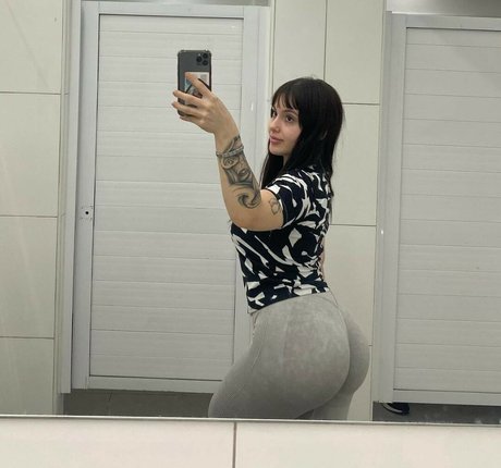 Melina Guida onlyfans desnuda