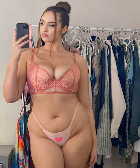 Erin Marley Klay onlyfans ass