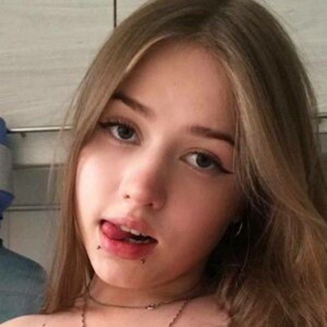 Mia Milkerss onlyfans leaked naked