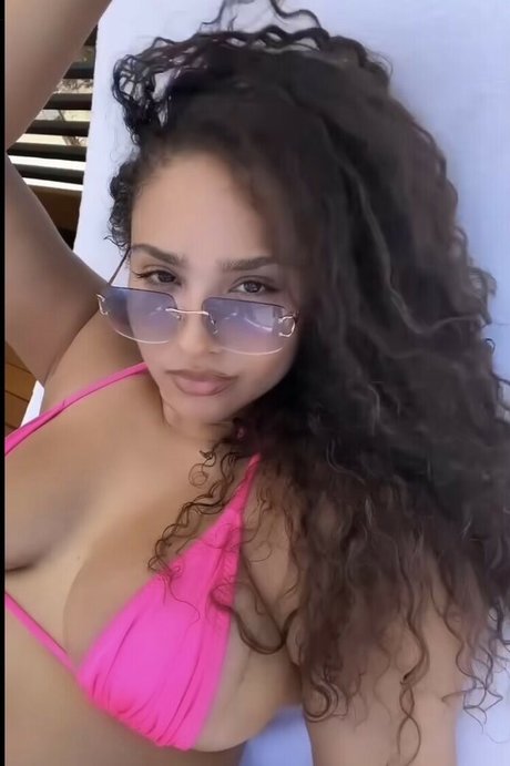 Demetria Obilor onlyfans leaked tits