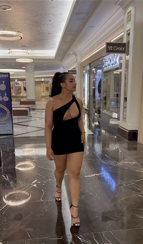 Demetria Obilor feet onlyfans