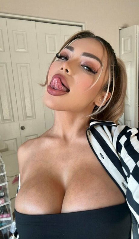 Emmeline Chavez onlyfans porn leaked