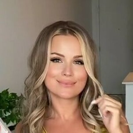 Fcknpeach leaked onlyfans