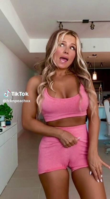 Fcknpeach new onlyfans leaks