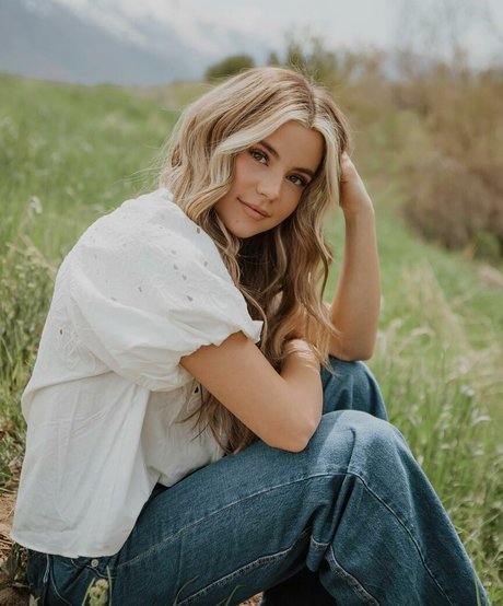 Indy Belle onlyfans post