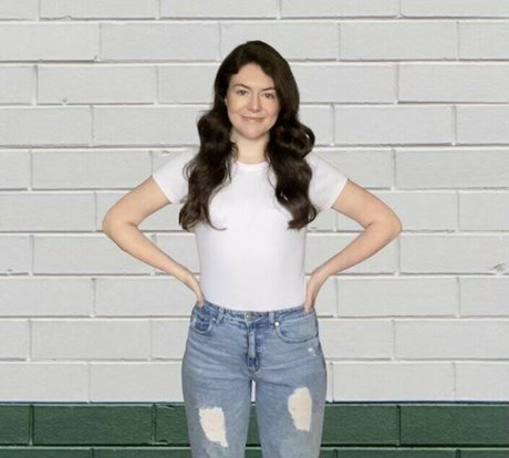 Caley Chisholm onlyfans leaks