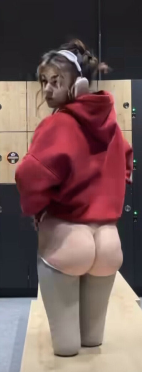 angieberbuer strip onlyfans