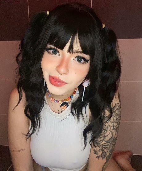 laotacostena onlyfans model images