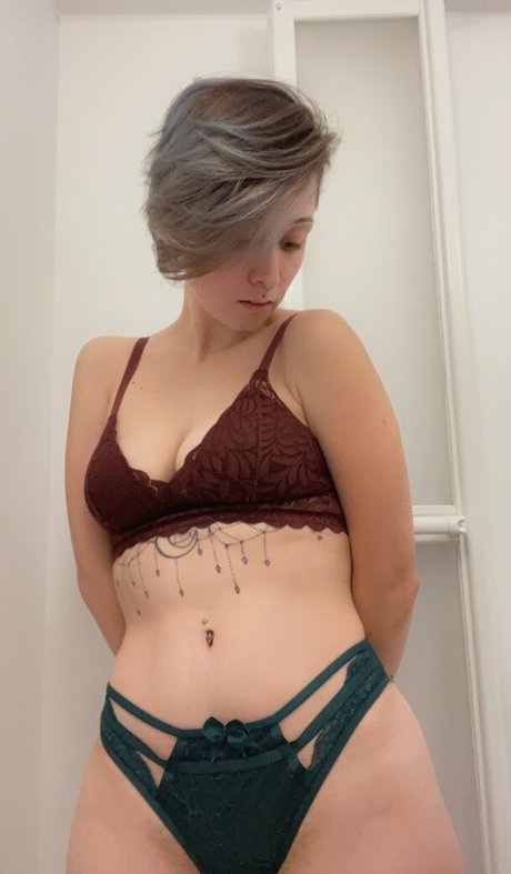 Littlesin16 onlyfans page