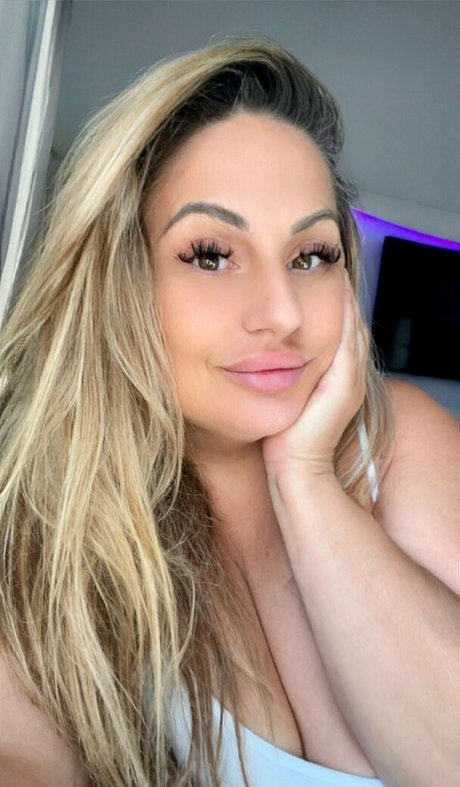 shemale outdoor onlyfans beautiful nude gallery