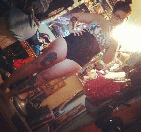 Stepstool Sarah onlyfans