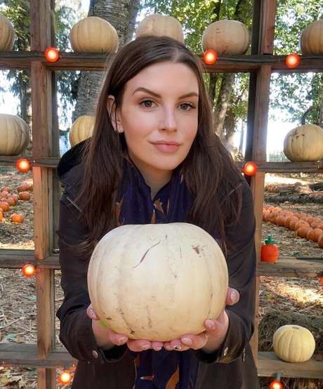 katestark nudes only fans