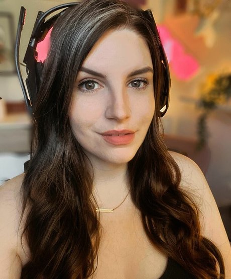 katestark only fans naked