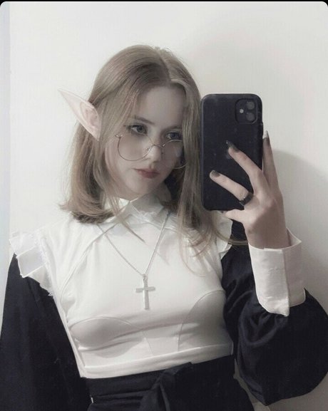 Vwemor onlyfans content