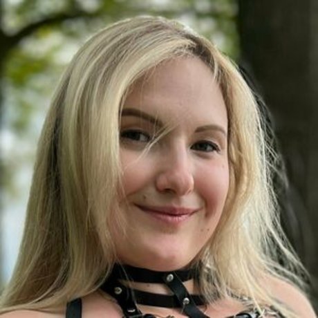 Kira Liv onlyfans images