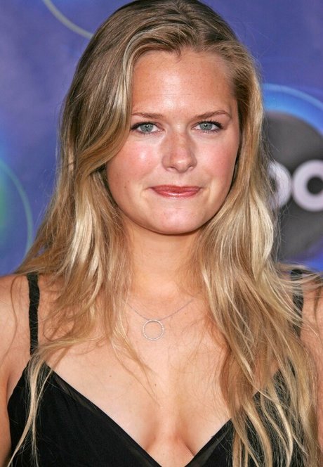 Maggie Lawson leaked onlyfans pictures