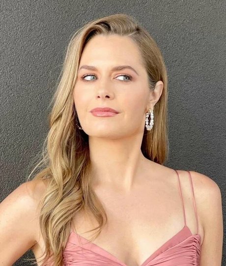 Maggie Lawson nude leak onlyfans