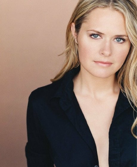 Maggie Lawson onlyfans leajs