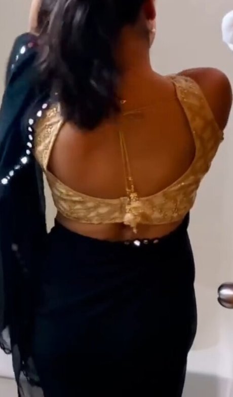 Naina Leone naked onlyfans pics