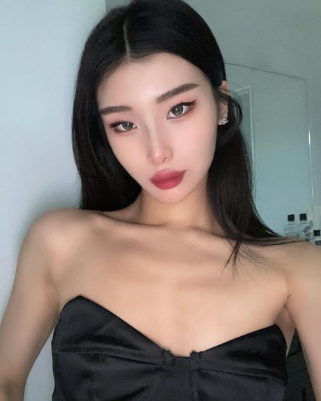 Mari Bambei_ only fans naked