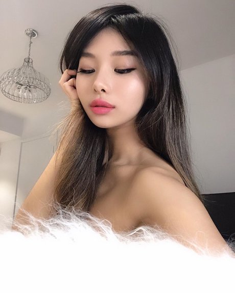 Mari Bambei_ onlyfans leaks.