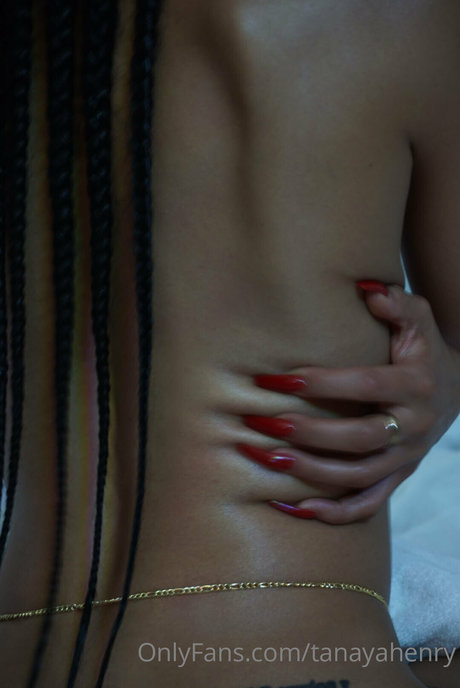 Tanaya Henry naked on onlyfans
