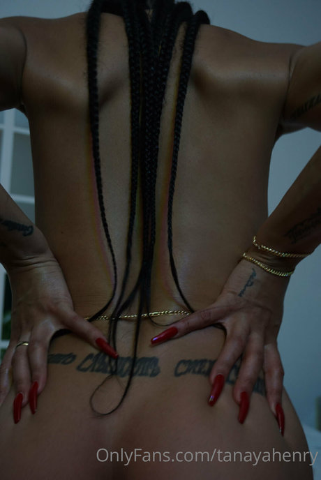Tanaya Henry onlyfans leak nudes