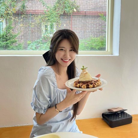 Lee Hayun_ onlyfans xx