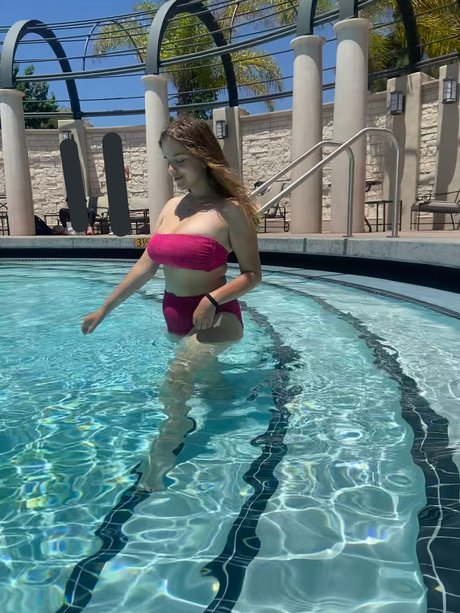 Mayaisfiya onlyfans pic