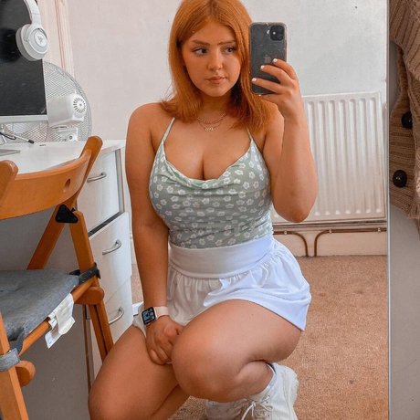 Basicallycatx_ onlyfans pic