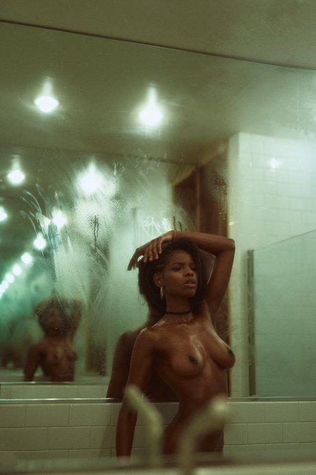 Luci Lane_ onlyfans nide