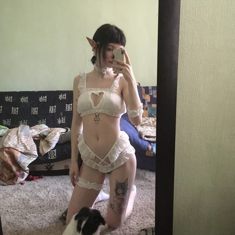 Fluffyfulafel_ strip onlyfans