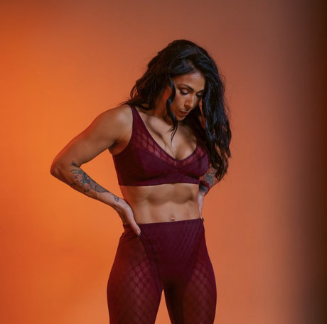 Angelica Curves strip onlyfans