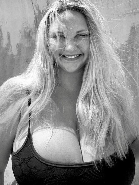 Emma Burzynski_ porn only fans