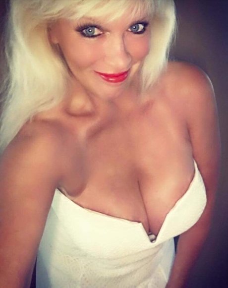 Sandie Lee_ xxx onlyfans