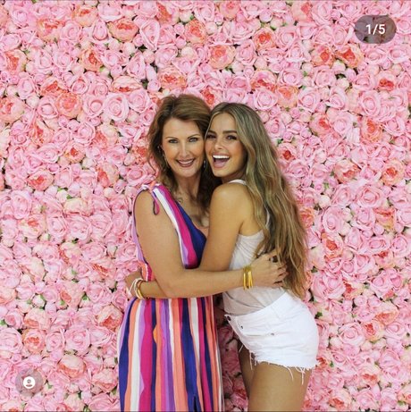 Sheri Nicole_  scene