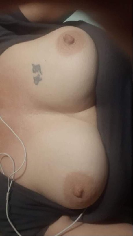 Dana Jones onlyfans strip tease