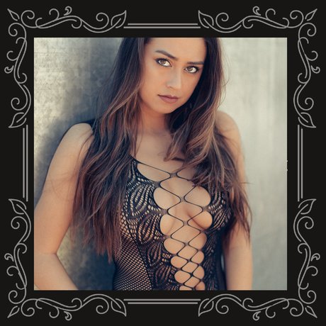 Erin Cahill onlyfans leaked dirtyship