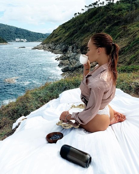 Anna Kessler onlyfans picture