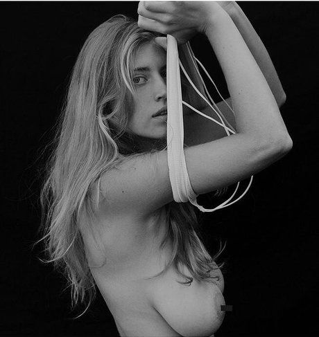 trans asian onlyfans hot naked self-portrait