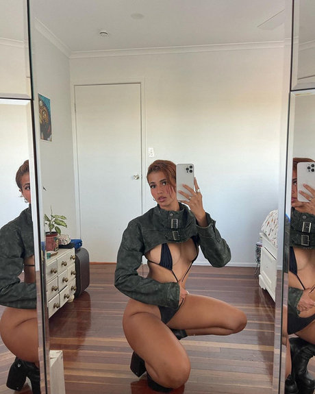 Ambra Guiotto nude porn onlyfans